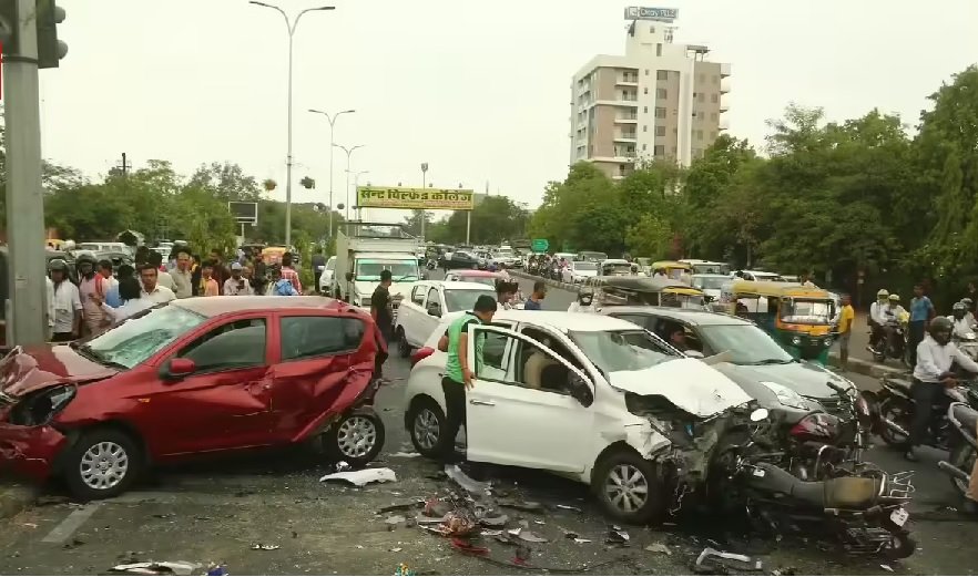 Damaged cars after a major road accident at JDA Circle in Jaipur as the city records over 1,000 road deaths in 2024.