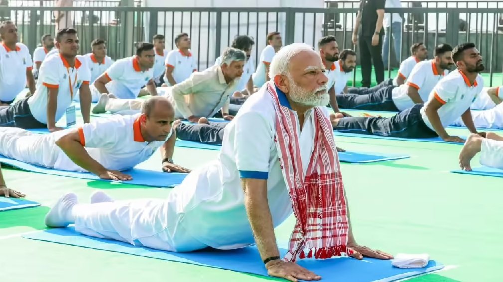 International Yoga Day 2026 participants perform yoga in Kolkata